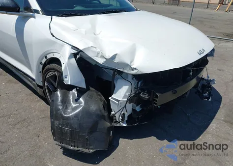 2025 Kia K4 Gt-Line из США, поврежденный, VIN 3KPFW4DE6SE146239